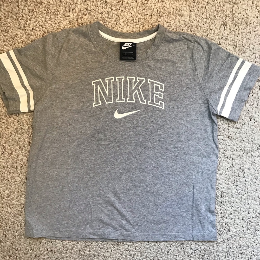 Nike Women’s Sportswear Short Sleeve Tops